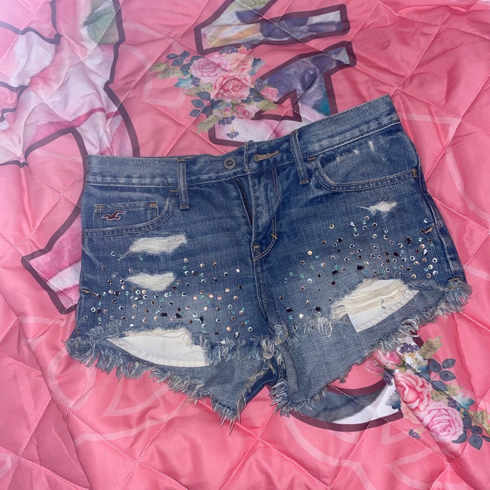 Brand new only worn once Hollister vintage shorts super cute